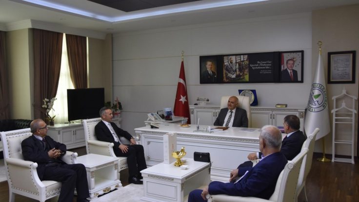 Kızılcahamam Belediye Başkanılığına Seçilen Disiplin Kurulu Üyemiz Sn. Süleyman ACAR ‘ ı Ziyaret Ettik.